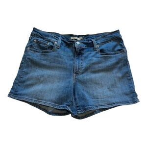 Levi’s Mid Length Women's Shorts - Size 33